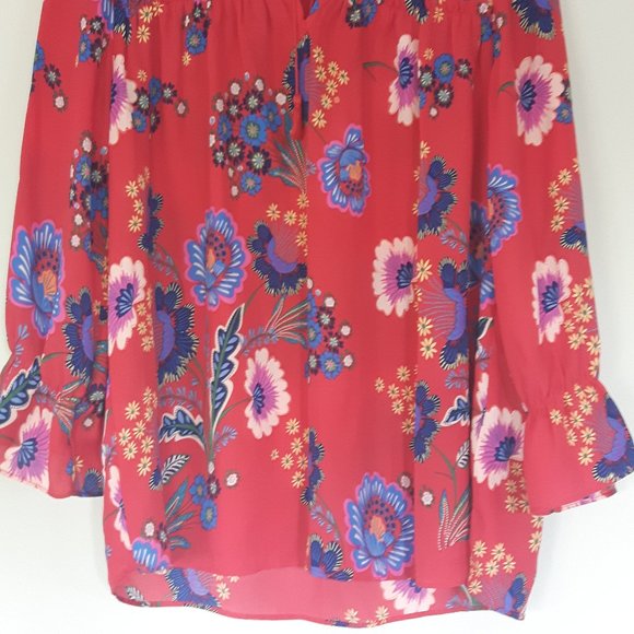 Floral Top - Picture 2 of 2